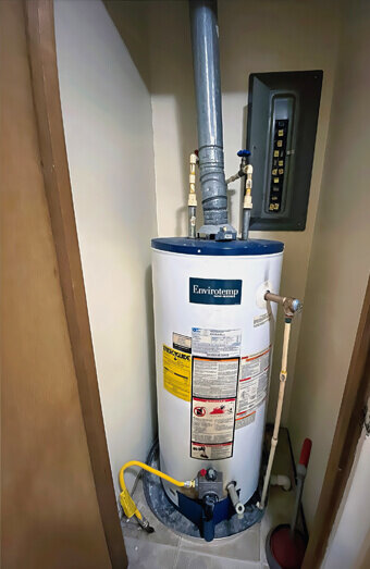 https://plumbereastfremantle.com.au/uploads/2025/06/hot-water-134456.jpg